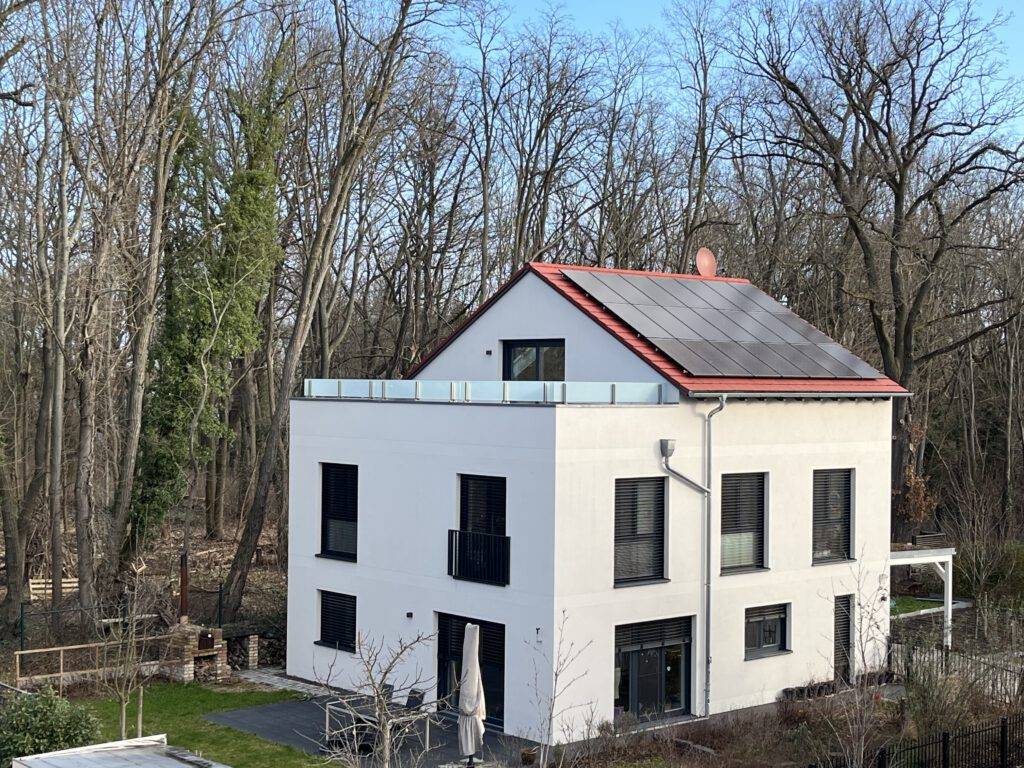 Photovoltaik kaufen oder mieten Wohnhaus Vergleich auf GffD Bauträger und Energie